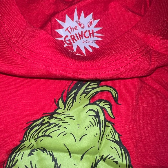 Dr. Seuss nwt Jersey NWT Red Grinch womens T-Shirt unisex sz M crop - Picture 3 of 4